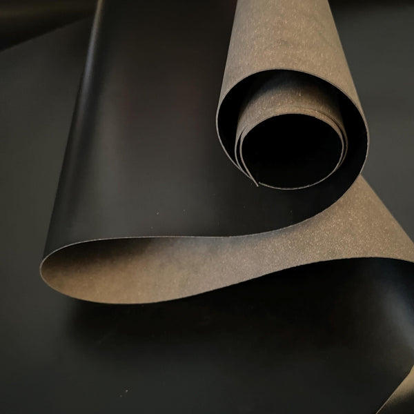 Black Bonded Leather — Salamander Salpa